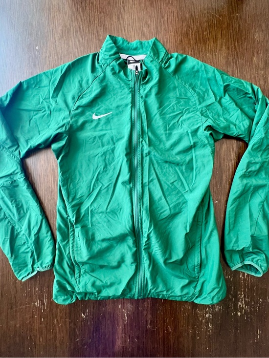 Nike Jackets & Blazers - Nike Running XS Emerald Green Lightweight Full Zip Windbreaker Jacket